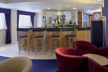 HOLIDAY INN EXPRESS PORTSMOUTH HOLIDAY INN EXPRESS PORTSMOUTH