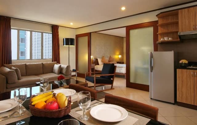 SUITE EXECUTIVE