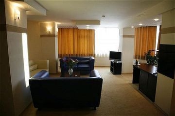 CENTRAL4