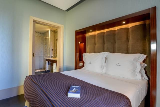 SUITE GRAND