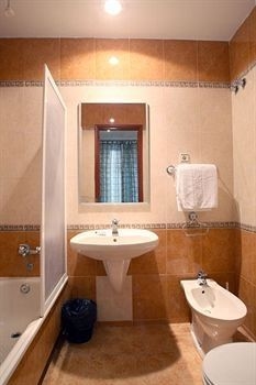 Hotel Barbara1
