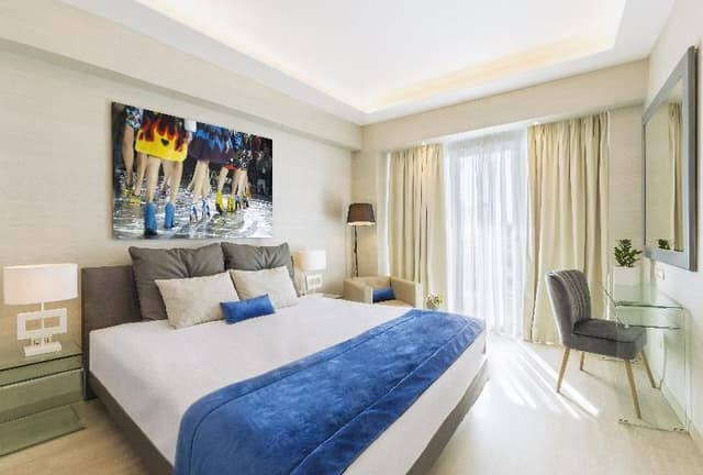 Double or Twin WITH VIEWS