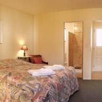 Canterbury Court Motel2
