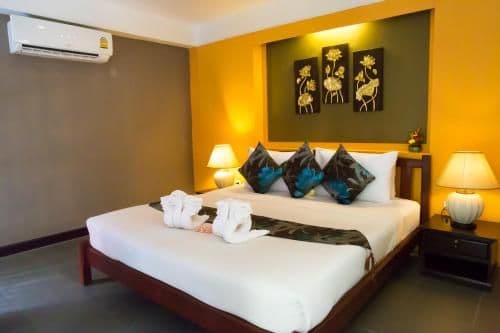 Superior Mini Suite with Pool Side