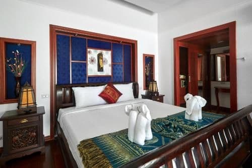 Villa with Private Pool and Sea View