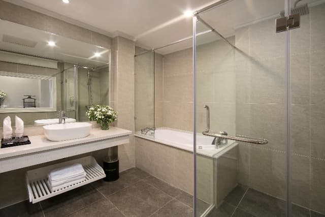 SUITE EXECUTIVE