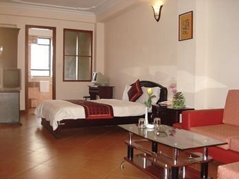 โรงแรมฮอลิเดย์ เอมเมอรัลด์ (Holiday Emerald Hotel)2