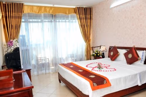 Deluxe Double or Twin Room