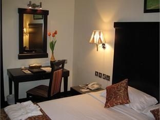 Regent Beach Resort0