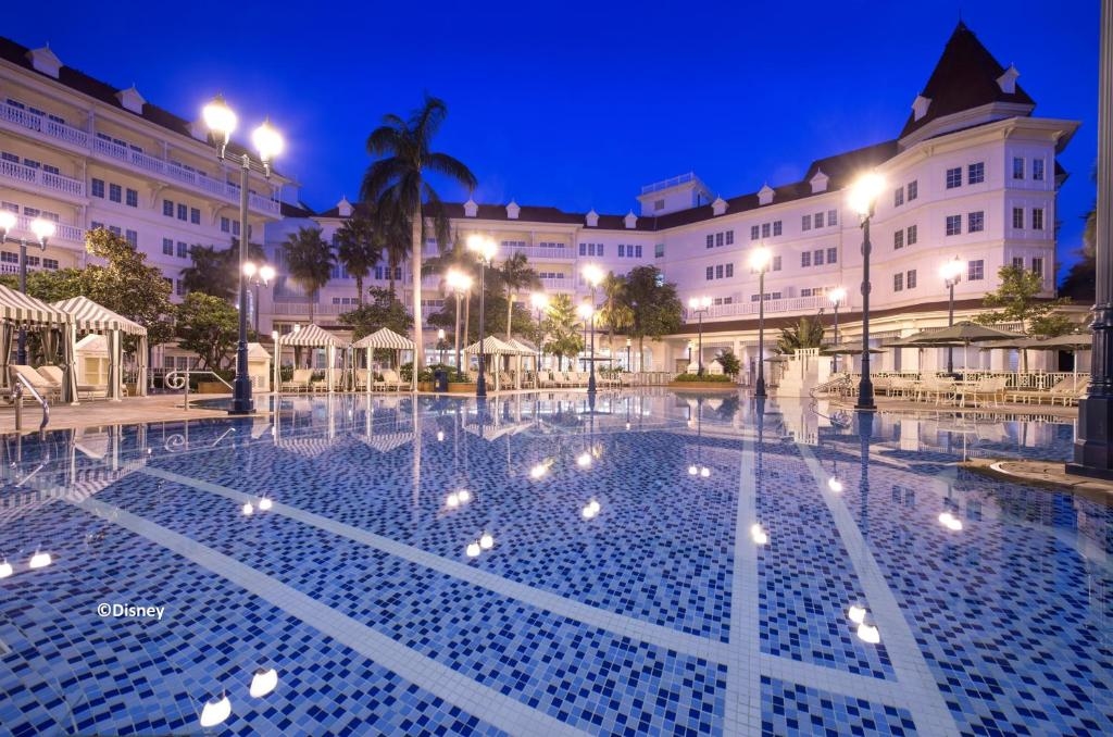 โรงแรมดิสนีย์แลนด์ ฮ่องกง (Hong Kong Disneyland Hotel)1