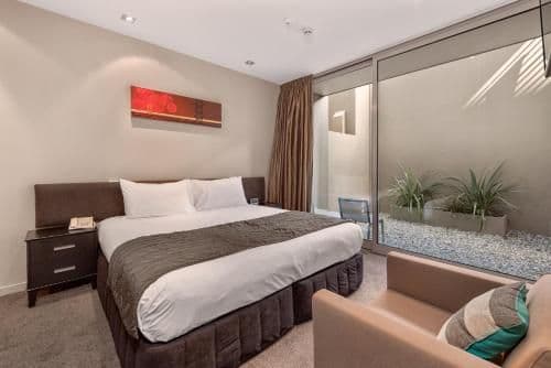 Two Bedroom Apartment with Lake View