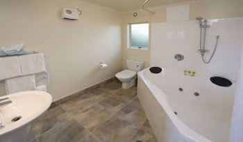 BEST WESTERN BKS PIONEER LODGE3