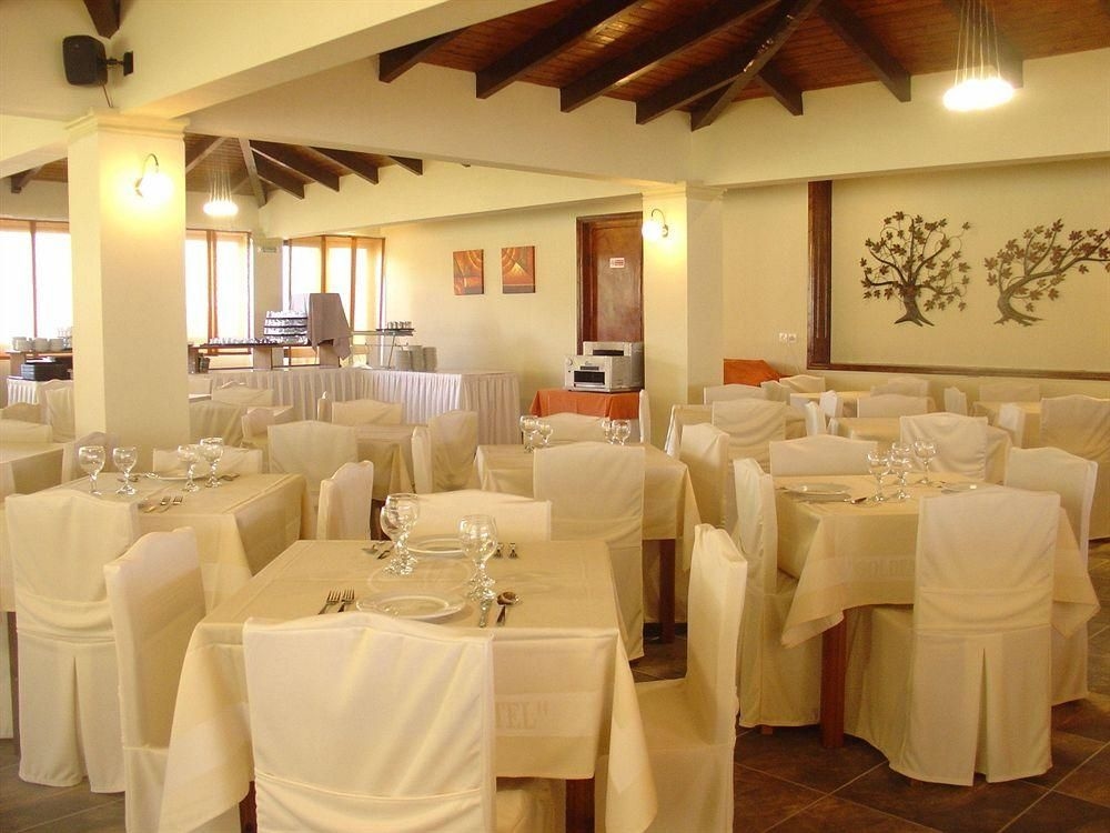 Golden Sands Hotel1