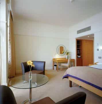 HILTON METROPOLE HILTON METROPOLE