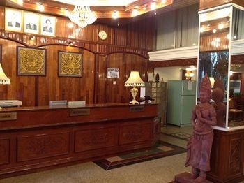 Royal Palace Hotel2
