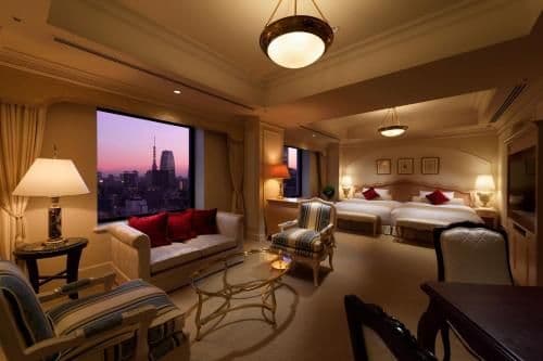 Junior Suite with Two Extra Beds with Free Lounge Access - Non-Smoking