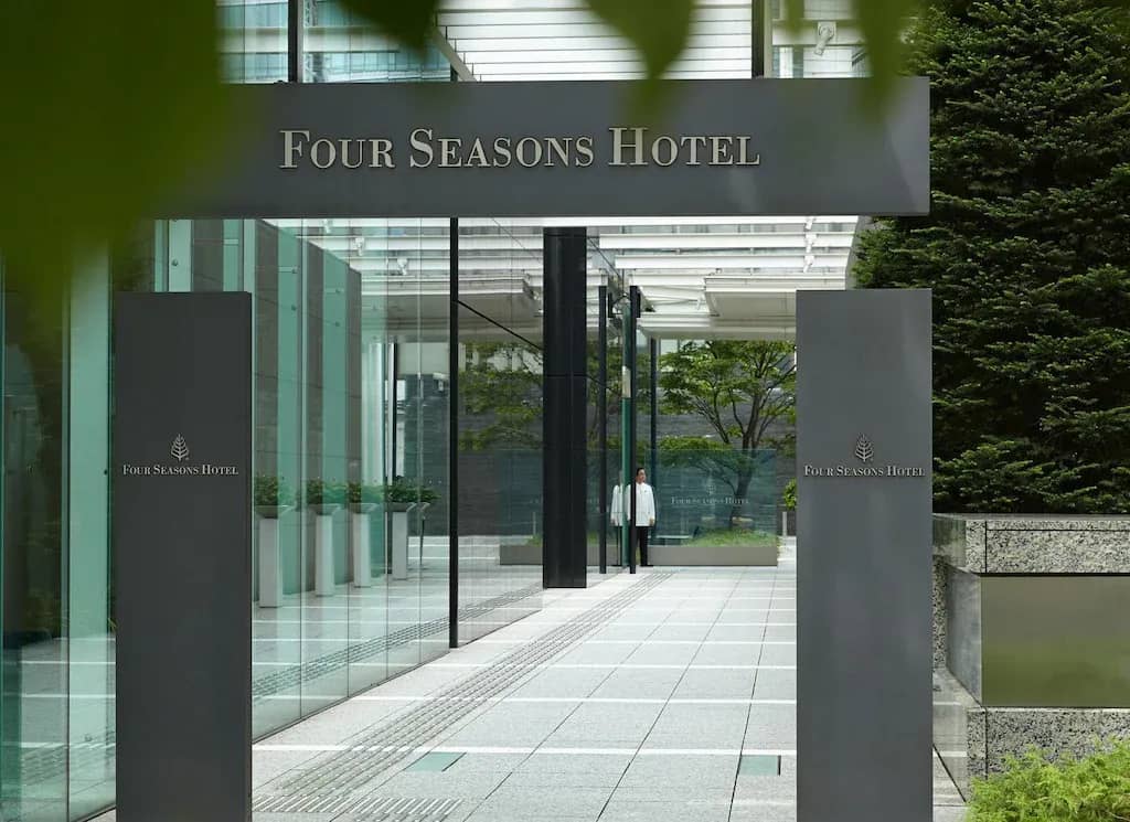 Four Seasons Hotel Tokyo at Marunouchi Four Seasons Hotel Tokyo at Marunouchi