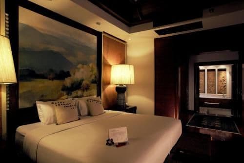 Luxury Suite Poolside