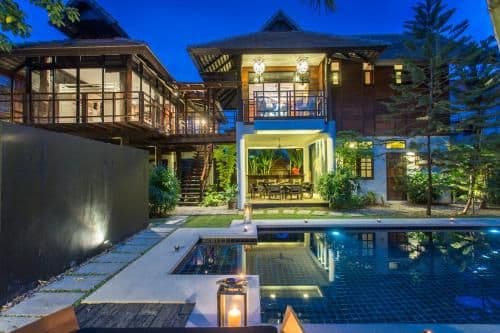 5 Bedroom Luxury Pool Villa with an arrival airport transfer