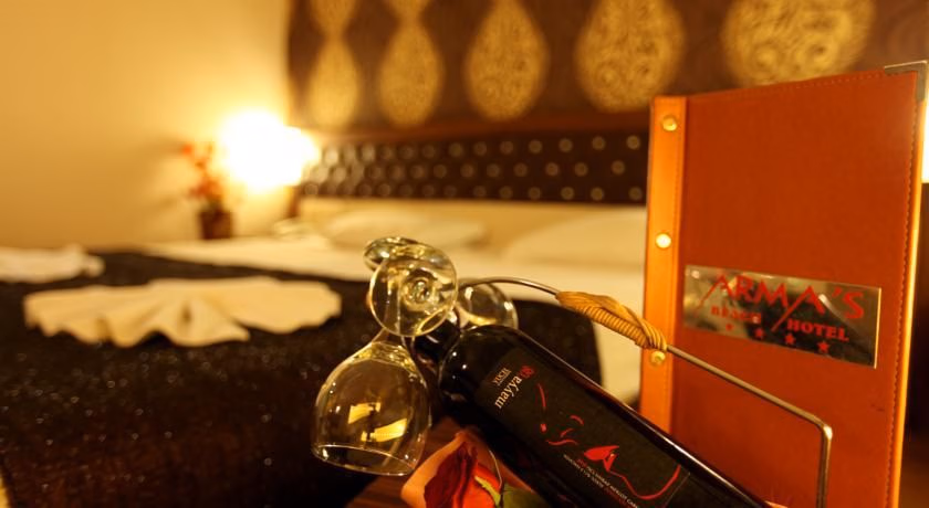 Arma's Beach Hotel3