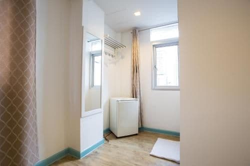 Modern Deluxe Triple Room with First Club Access