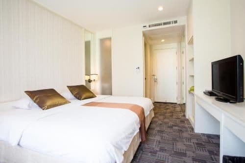 Deluxe Double or Twin Room