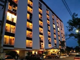 นวรัตน์ รีสอร์ท แอนด์ เซอร์วิส อพาร์ทเมนท์ (Nawarat Resort And Serviced Apartment)4
