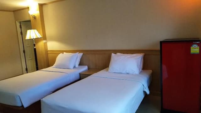 SUITE CAPACITY 4