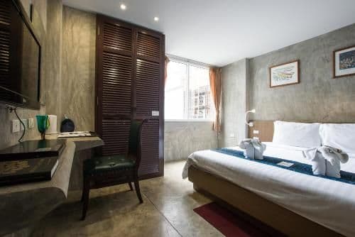 Superior King Room