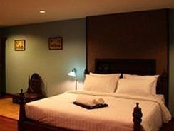 เฟื่องนคร บัลโคนี่ (Feung Nakorn Balcony)3