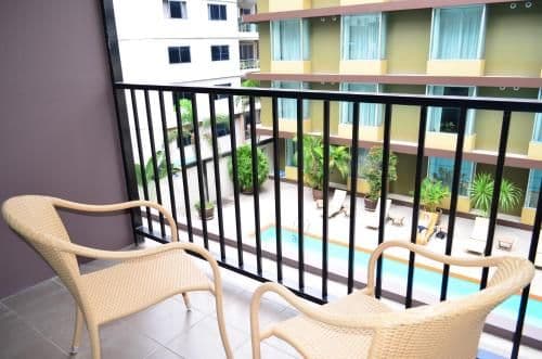 Grande Deluxe Double Room (Smoking)