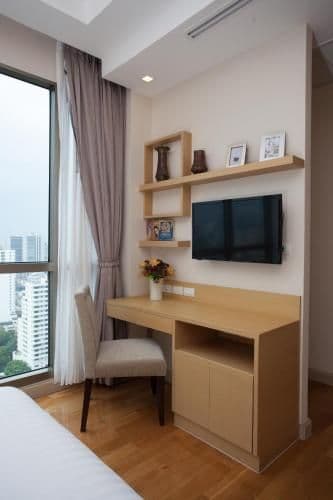 Grand Deluxe One-Bedroom Apartment