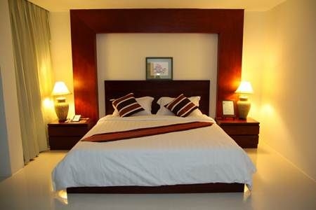 Sabaidee @ Lao Hotel1