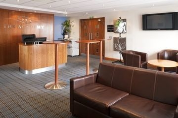 HOLIDAY INN CENTRAL PARK3