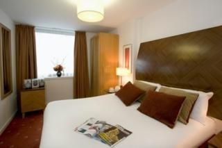 Premier Apartments Manchester4