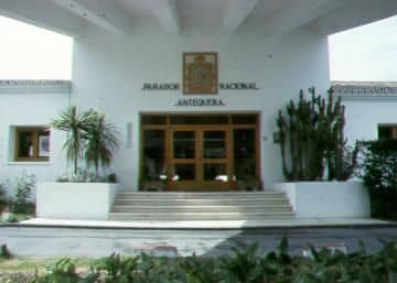 PARADOR PARADOR