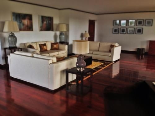Saigon Domaine Luxury Residences0