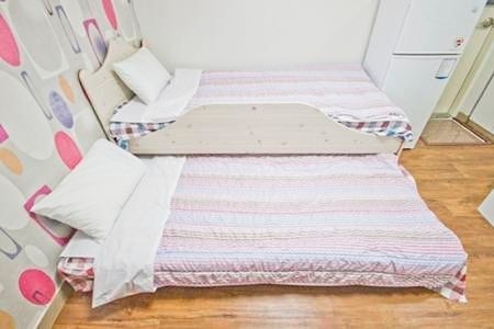 24 Guesthouse Sinchon1