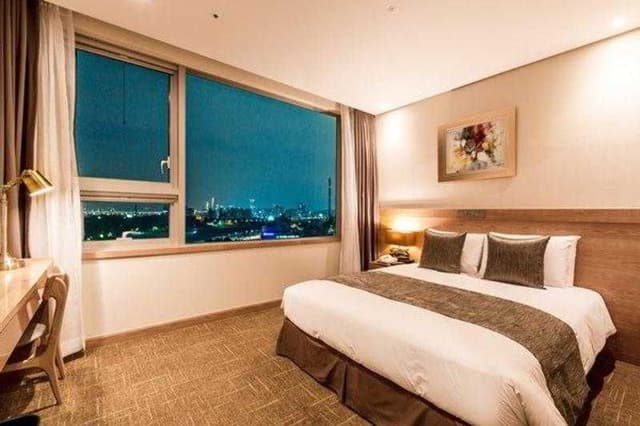 DOUBLE RIVER VIEW