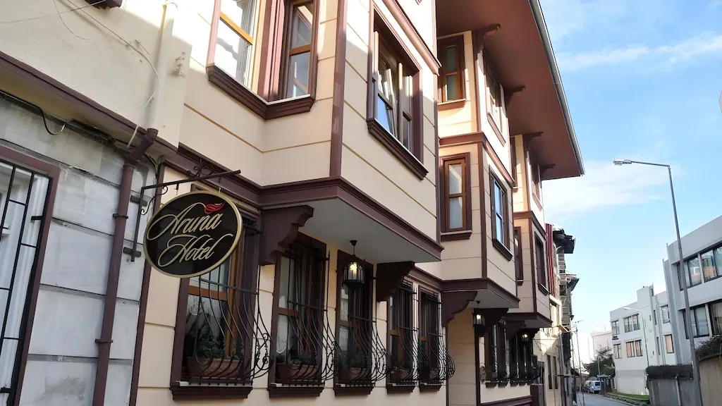 Aruna Hotel0