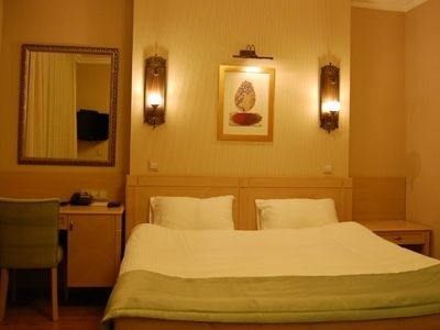 Hotel Seraglio2