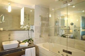 Housez Suites & Apartments Housez Suites & Apartments