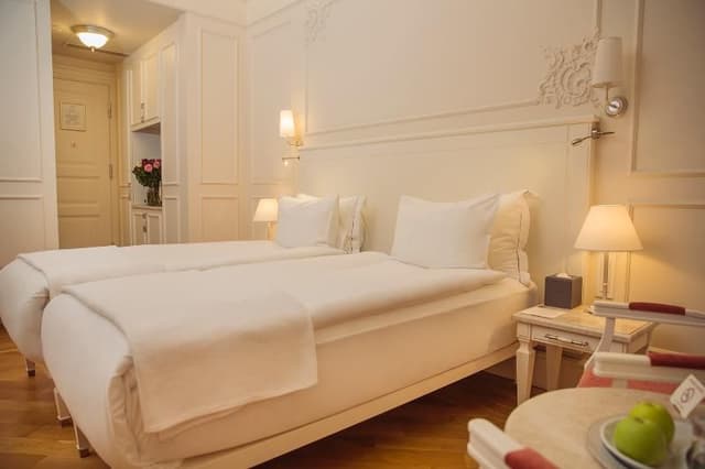 DOUBLE DELUXE WITH BALCONY