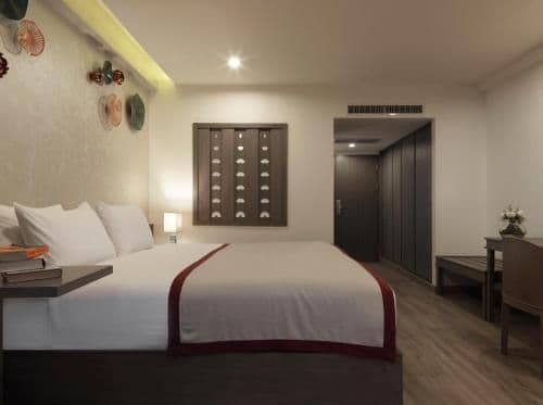 Deluxe Double or Twin Room