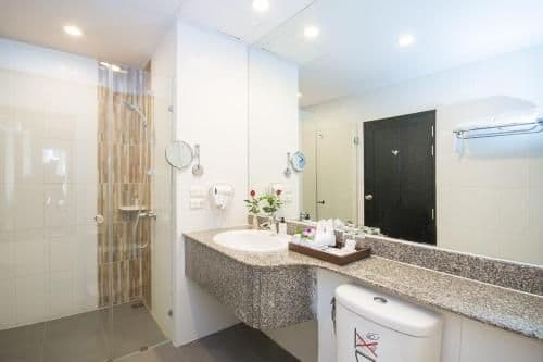 Deluxe Double or Twin Room with Spa Bath