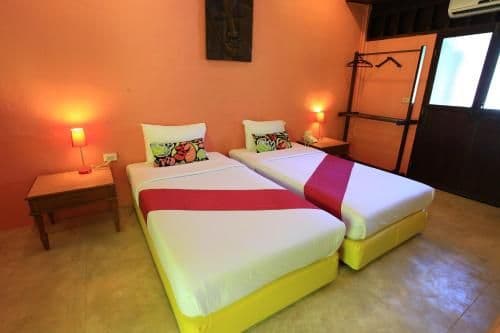 Standard Twin Room with Garden View