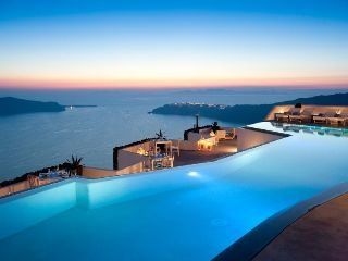 Grace Santorini0