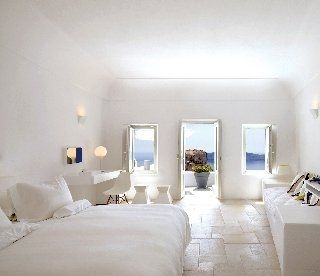Grace Santorini3