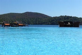 Blue Suites Hotel1