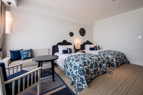 Standard Twin Room with Sea View